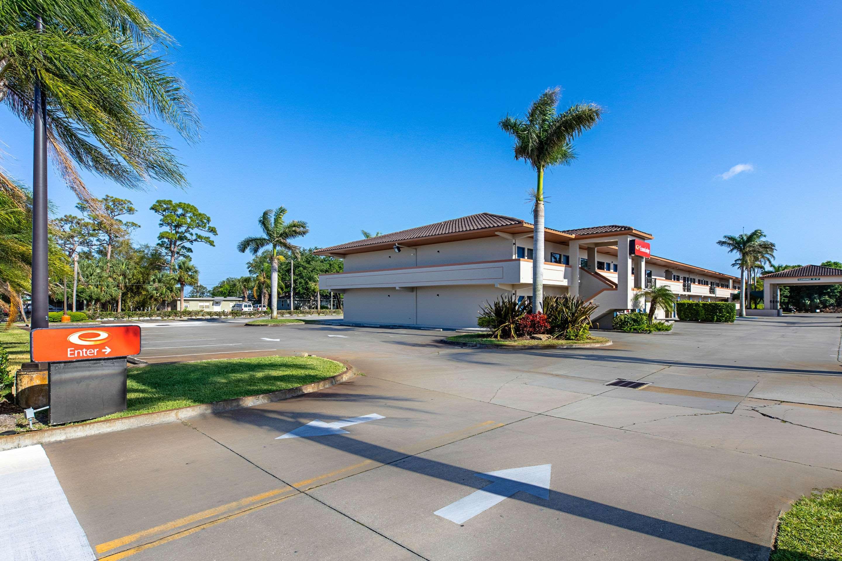 Econo Lodge Vero Beach Downtown Esterno foto